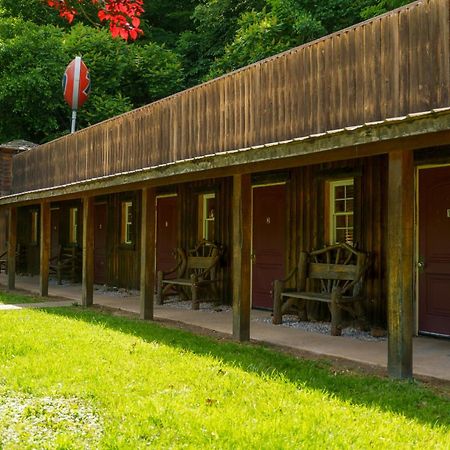 Seneca Pines Lodge Seneca Rocks 外观 照片
