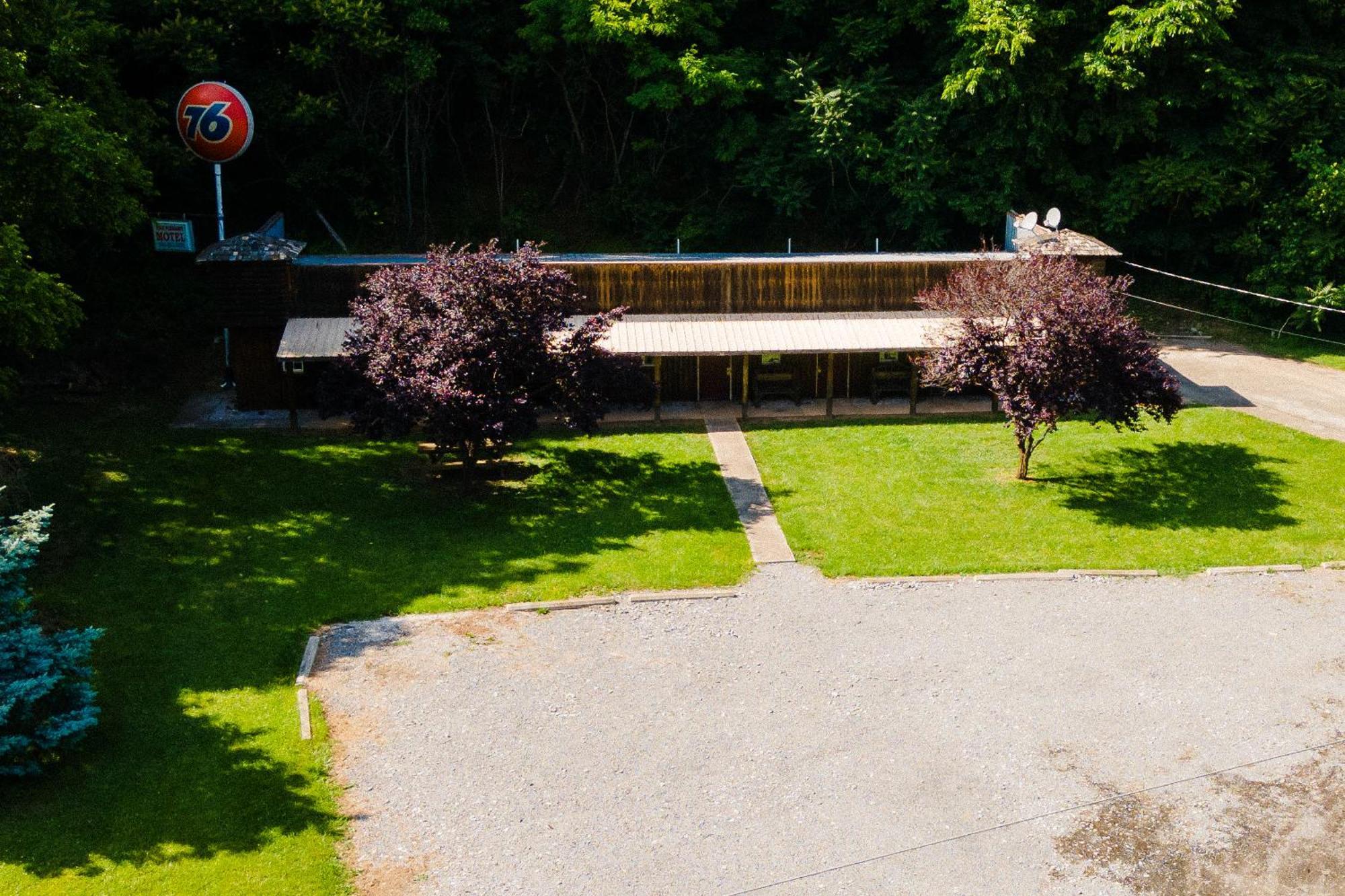 Seneca Pines Lodge Seneca Rocks 外观 照片