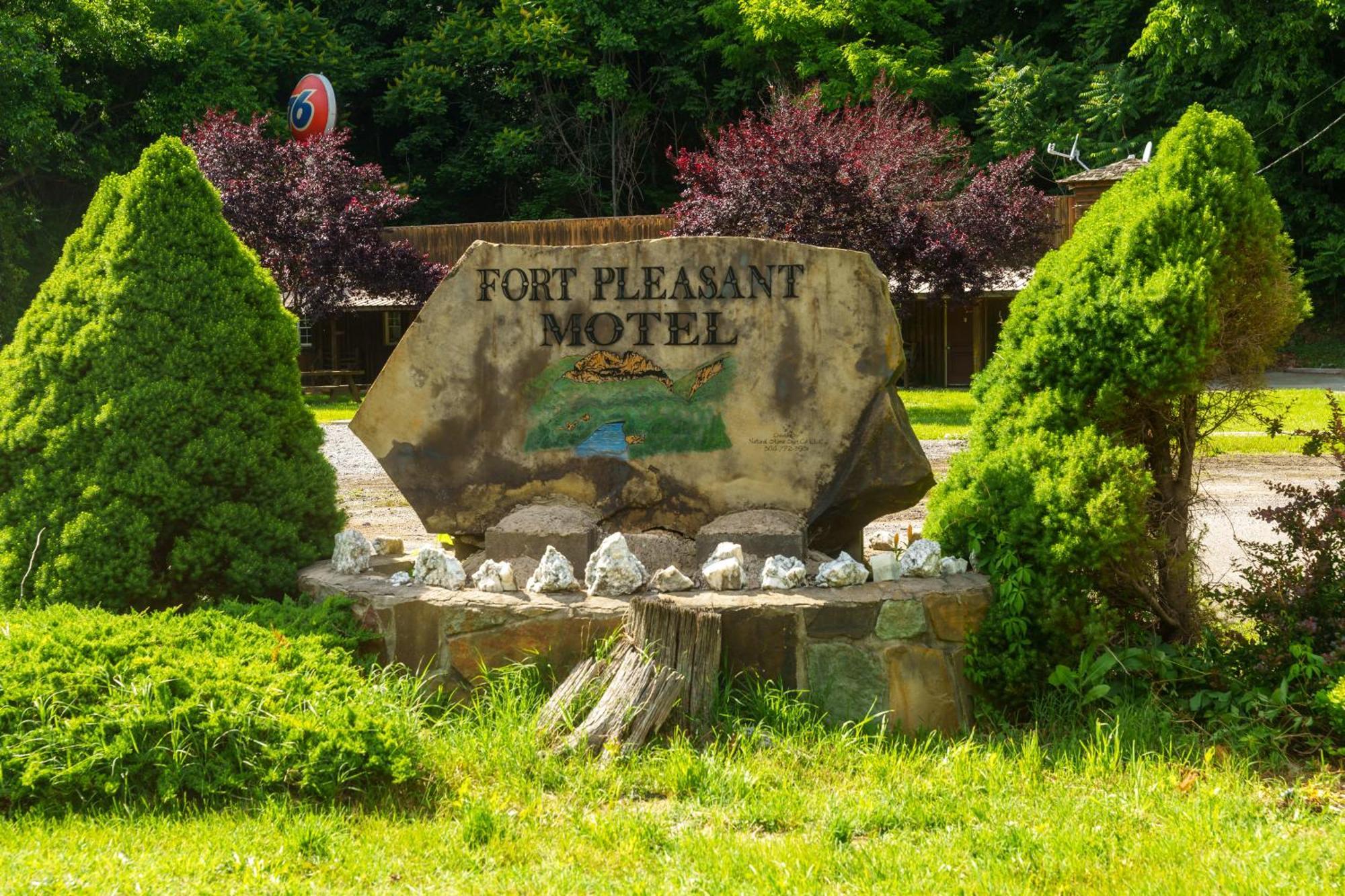 Seneca Pines Lodge Seneca Rocks 外观 照片